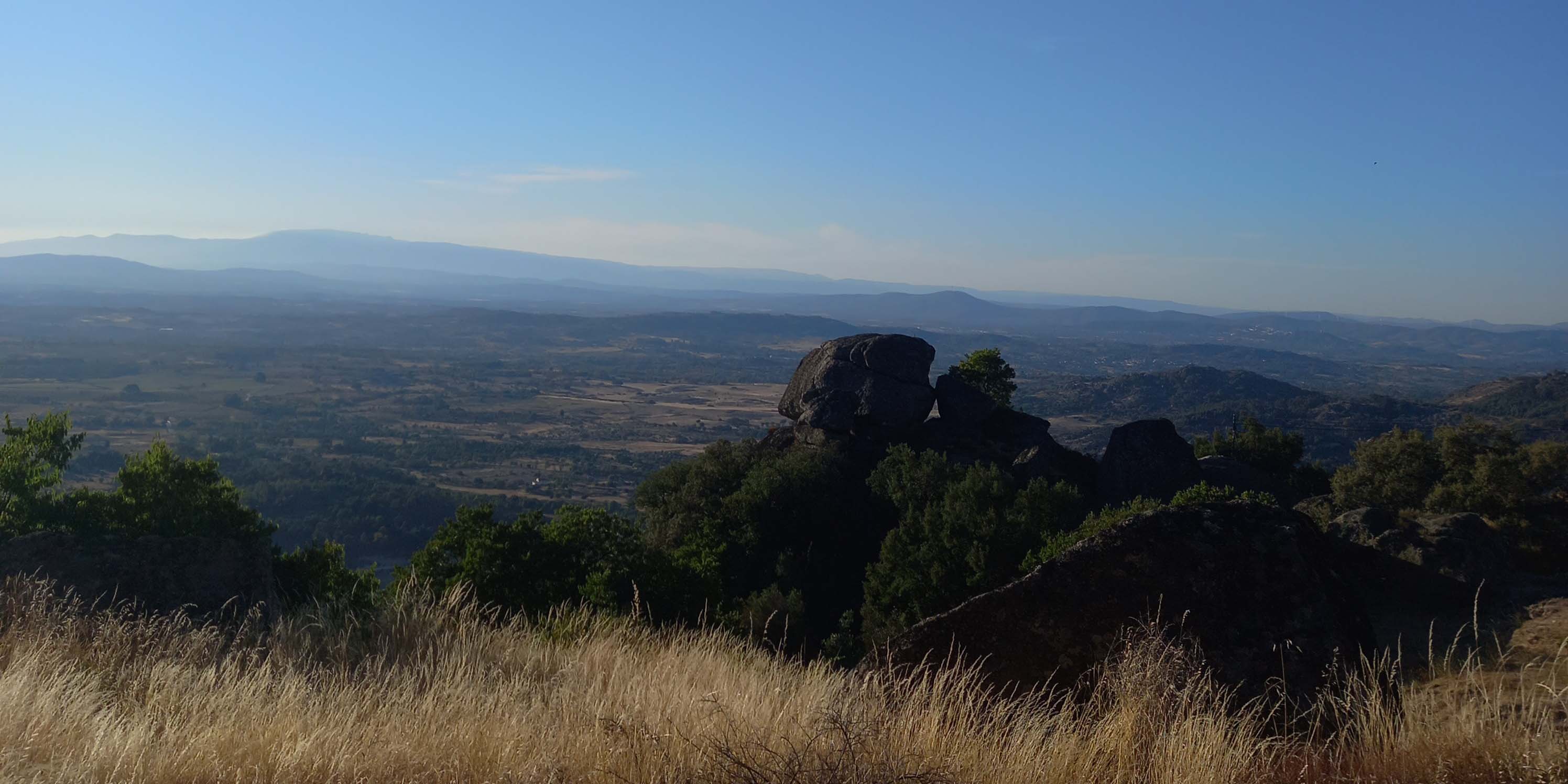 Paisagem da Beira Baixa vista de Monsanto